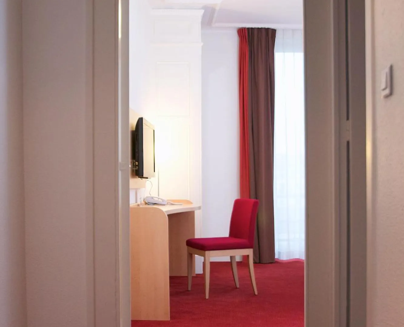 Ibis Lyon Centre Perrache Hotel